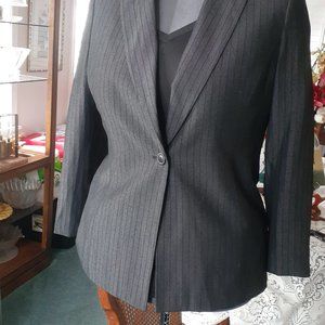 Le Suit Petite size 16 pant suit